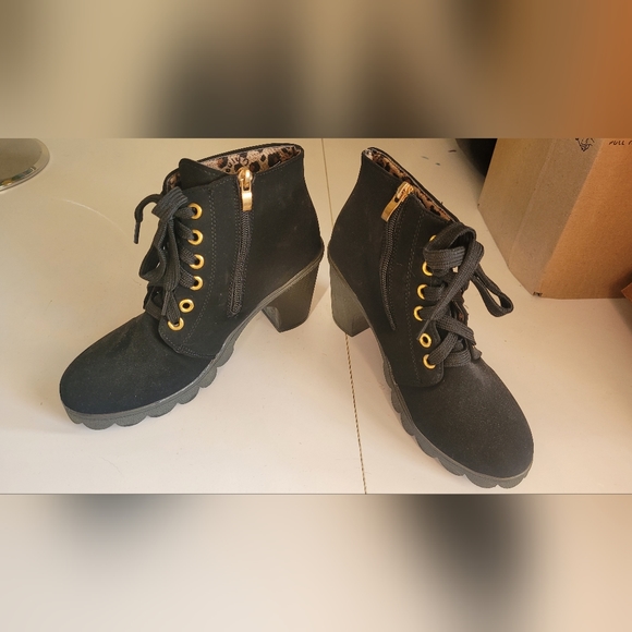 Black ankle boot size 38 - Picture 2 of 4
